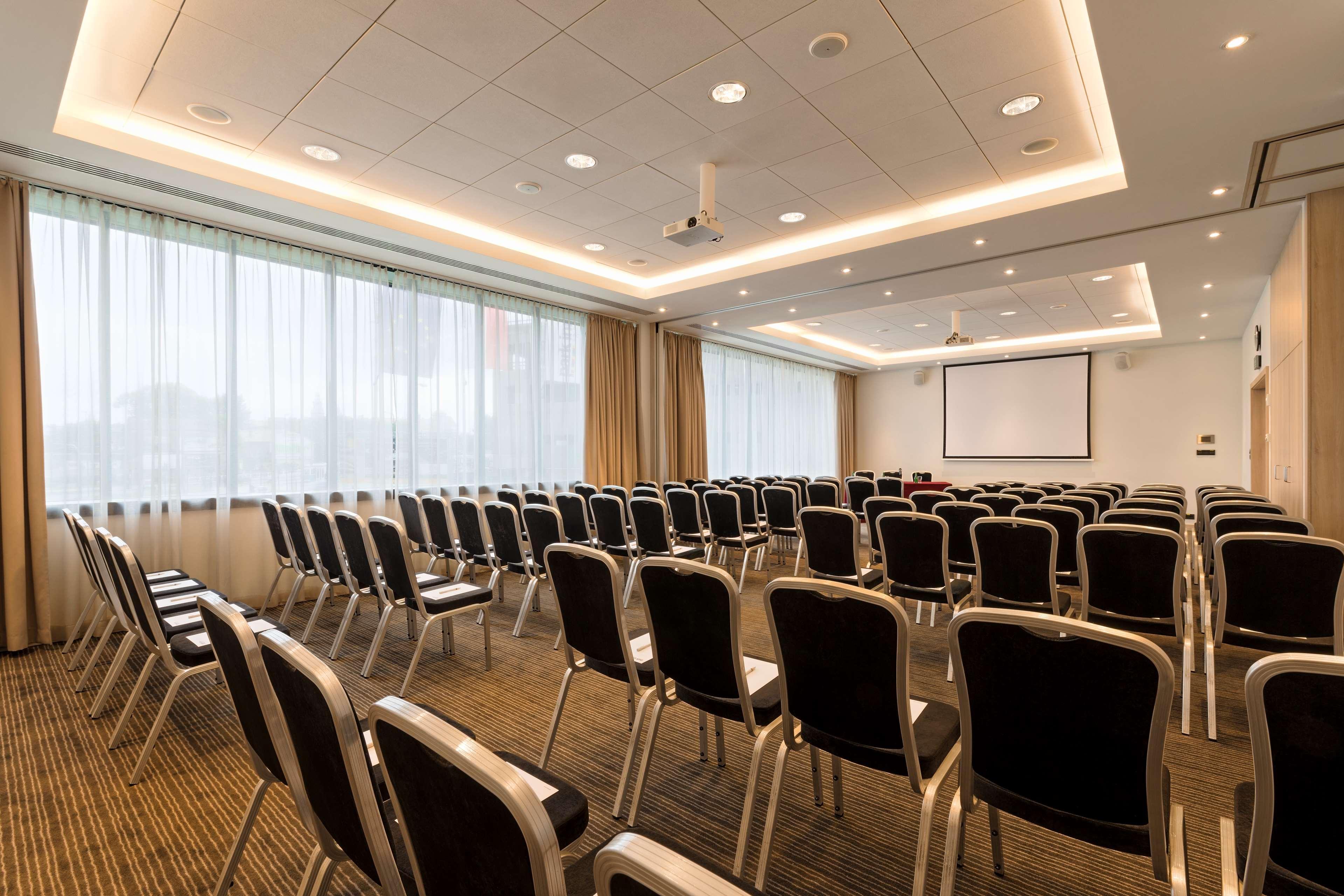 Park Inn By Radisson Cracovia Esterno foto