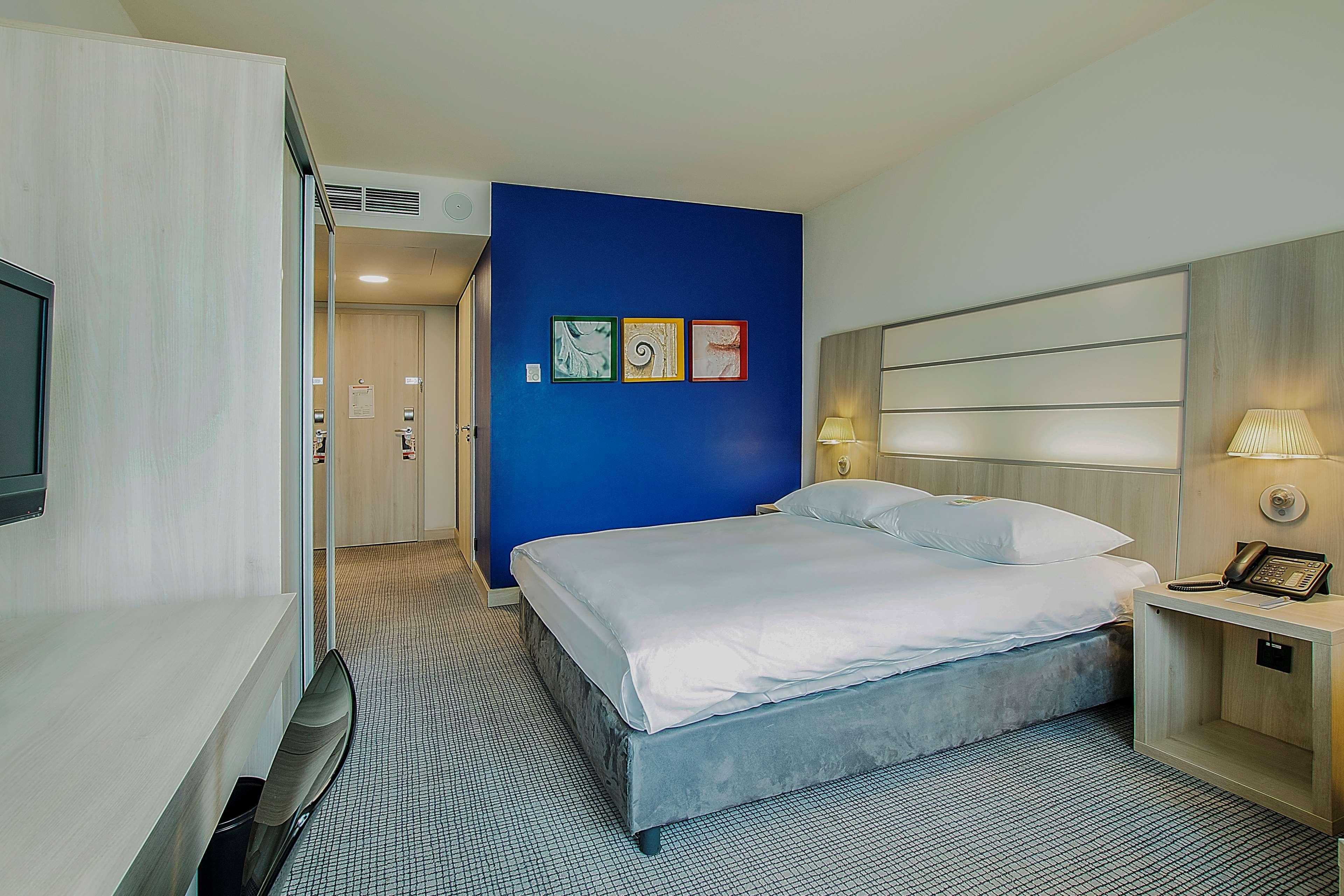 Park Inn By Radisson Cracovia Esterno foto