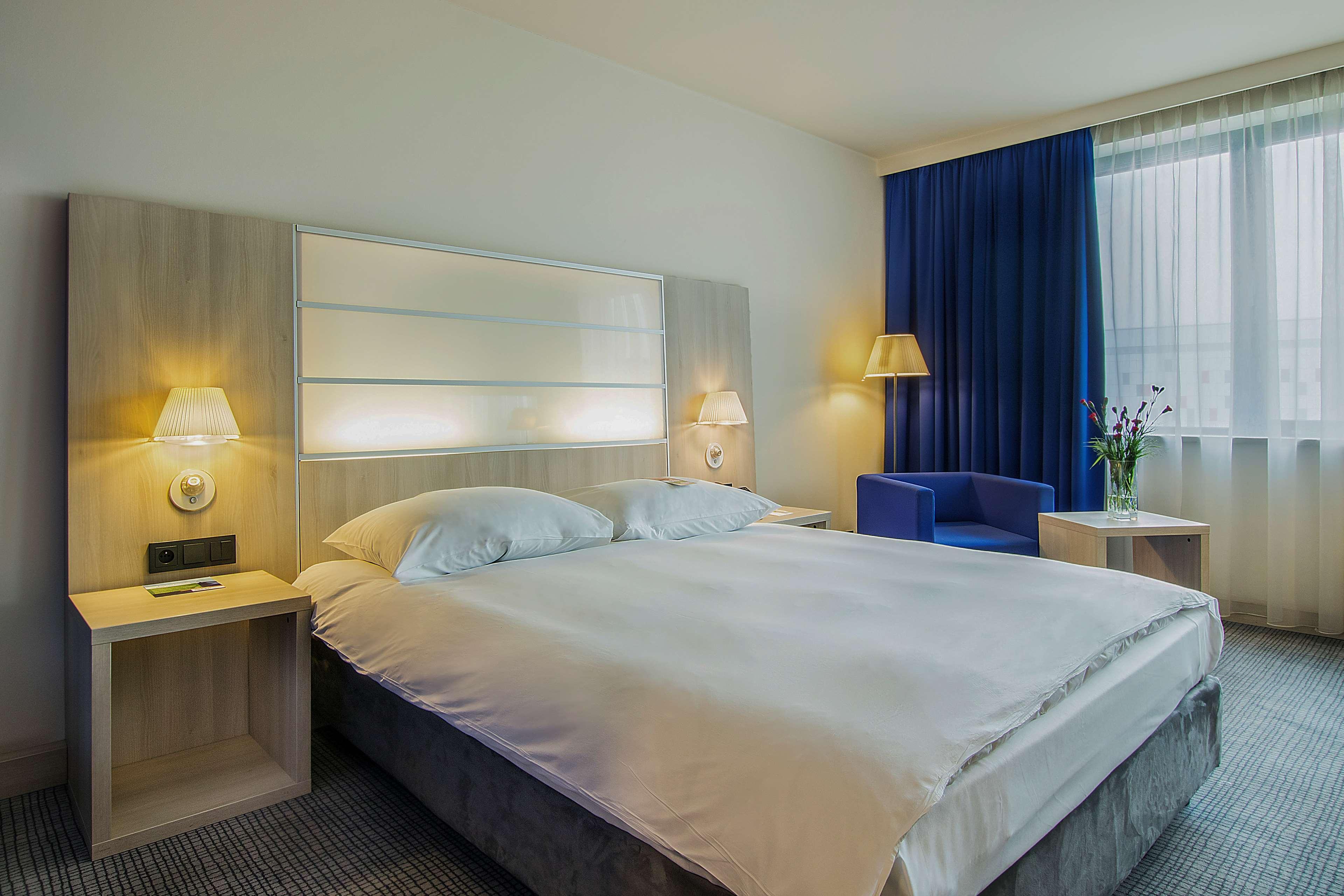 Park Inn By Radisson Cracovia Esterno foto