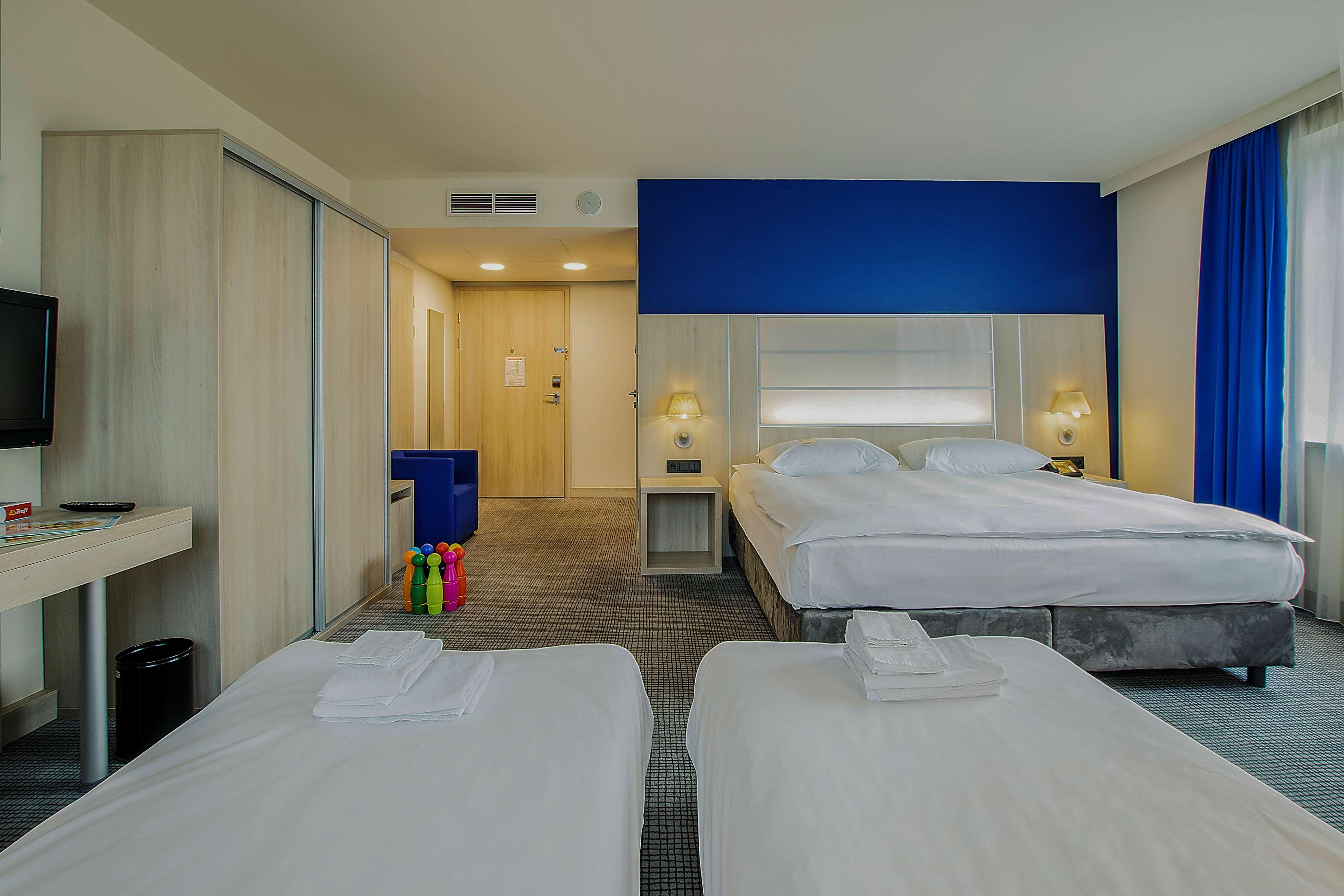 Park Inn By Radisson Cracovia Esterno foto