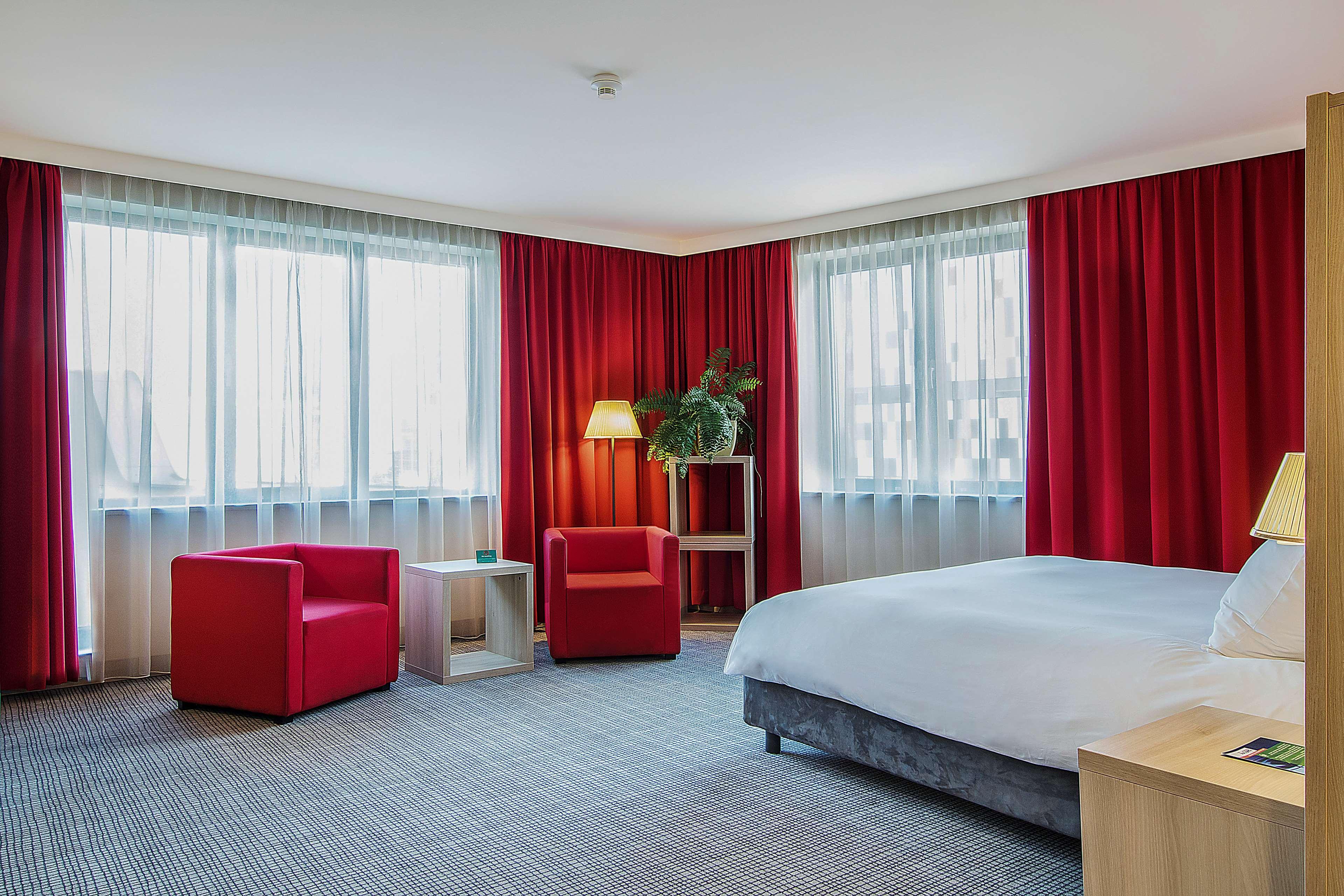 Park Inn By Radisson Cracovia Esterno foto
