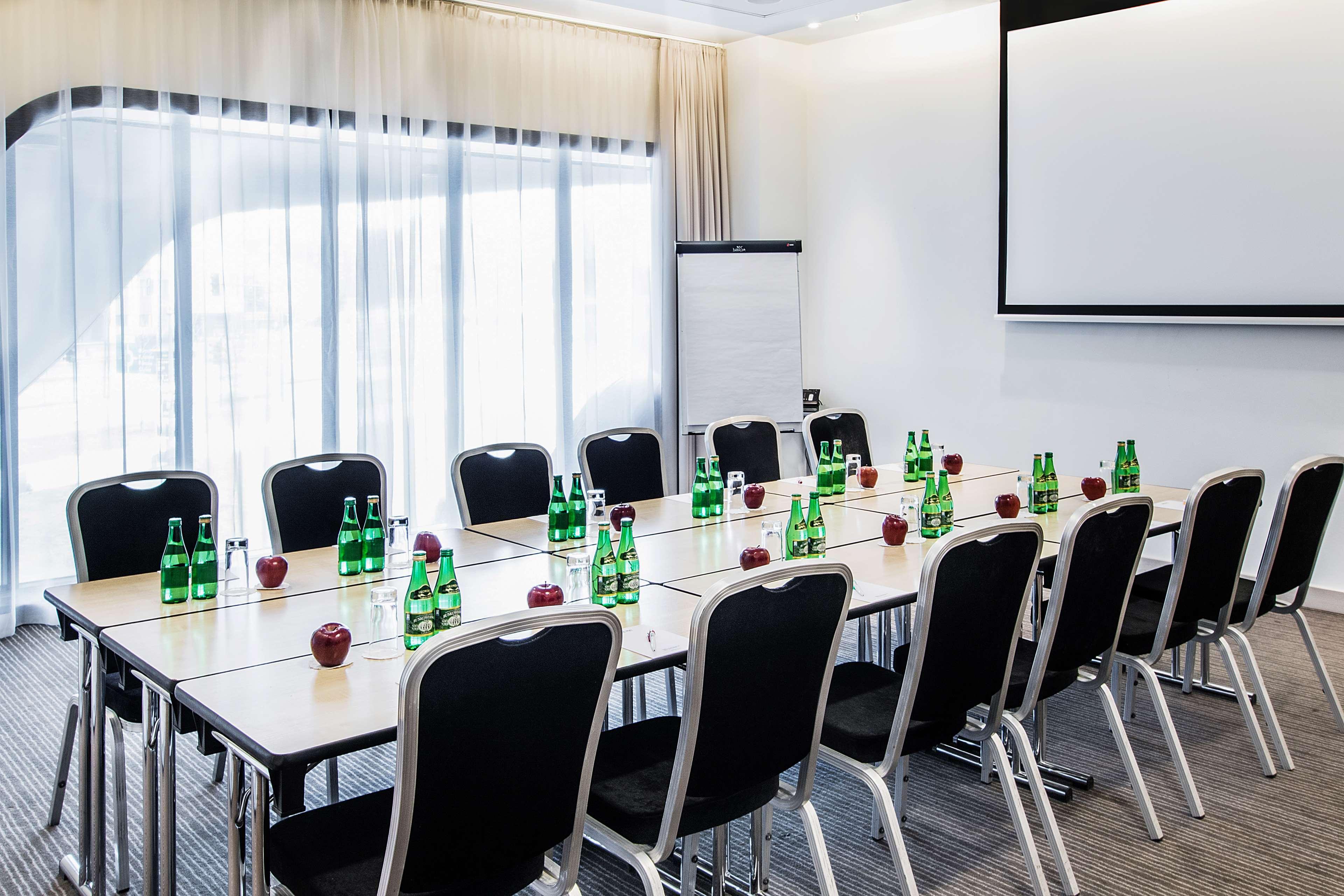 Park Inn By Radisson Cracovia Esterno foto