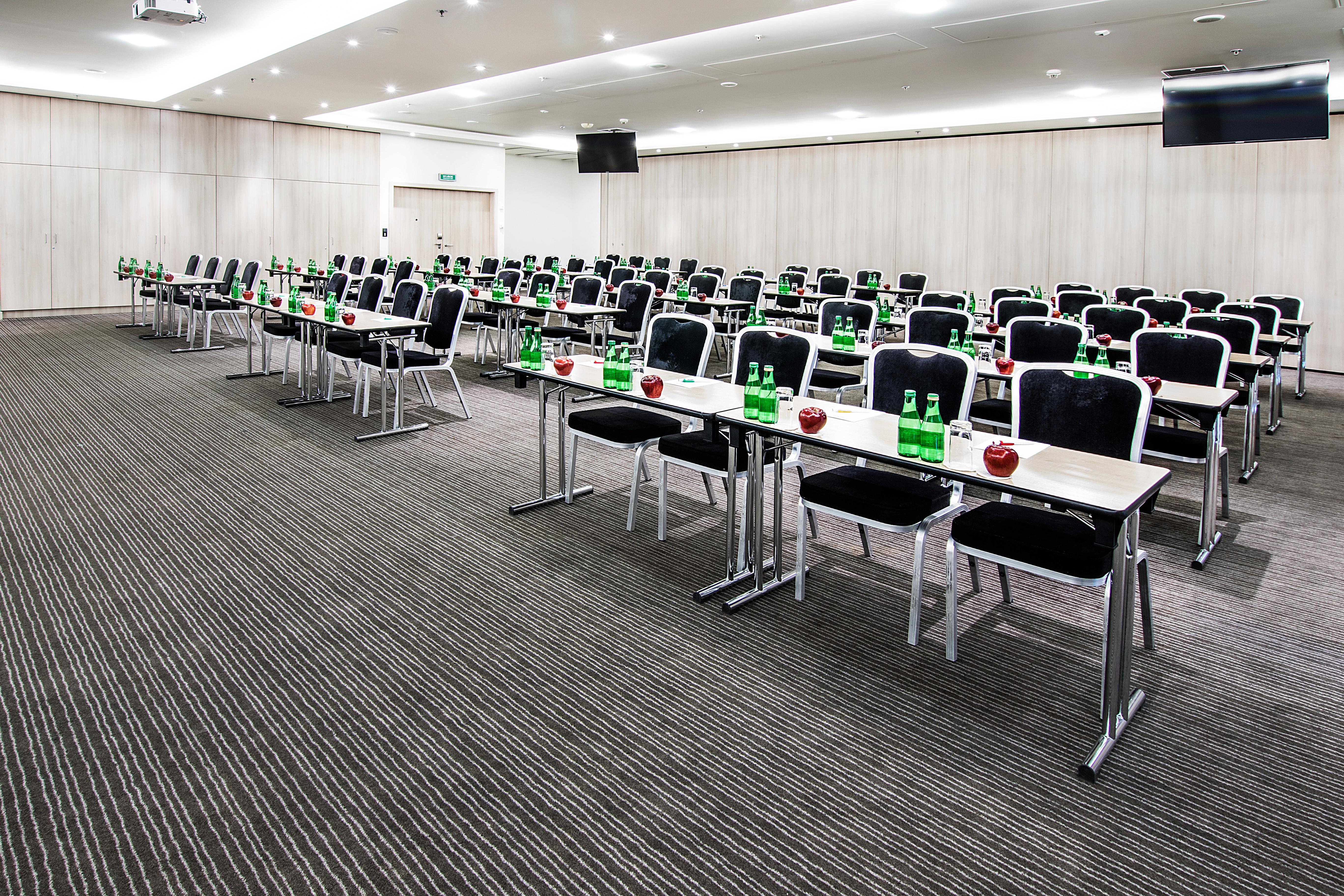 Park Inn By Radisson Cracovia Esterno foto