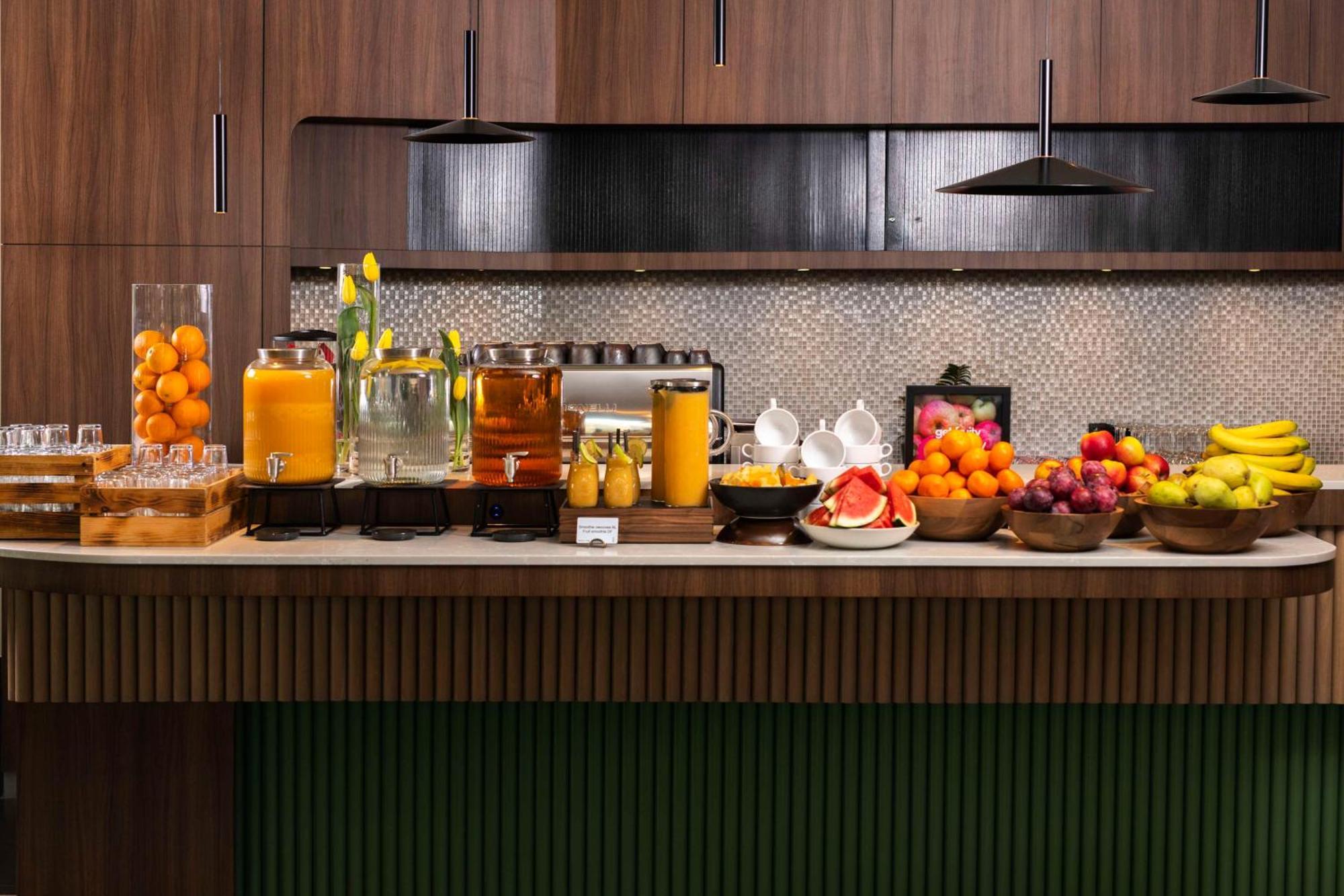 Park Inn By Radisson Cracovia Esterno foto