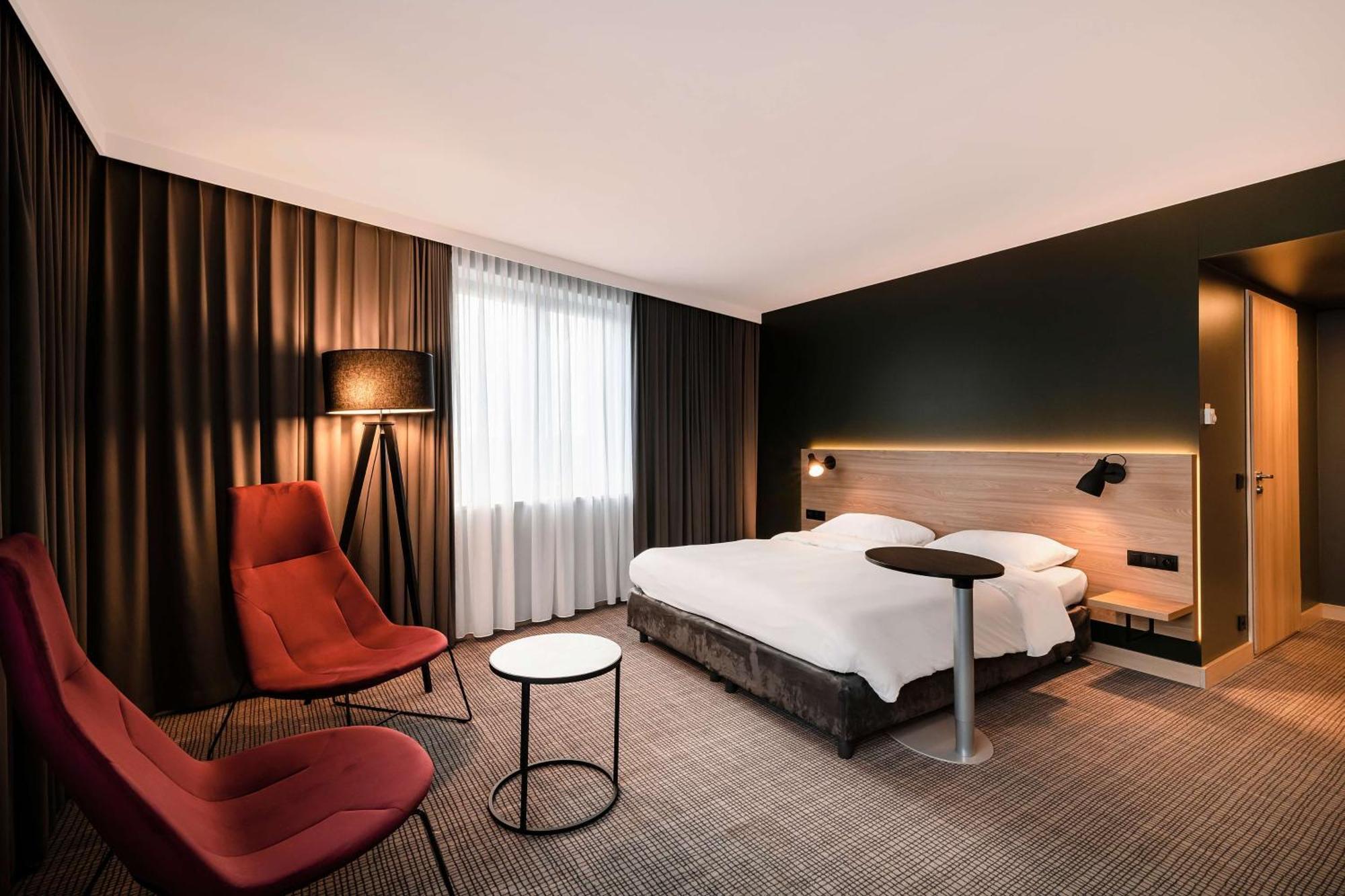 Park Inn By Radisson Cracovia Esterno foto