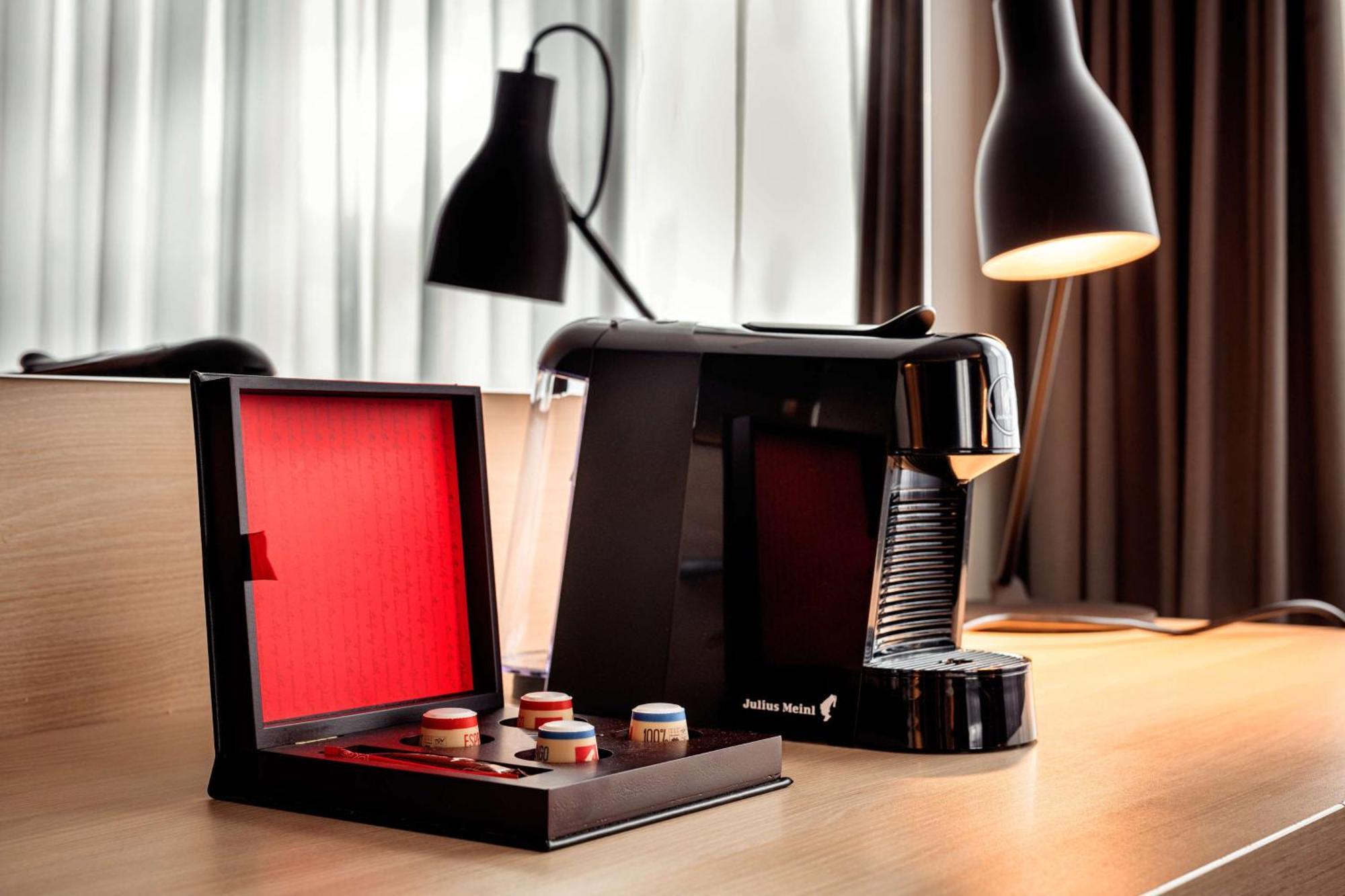 Park Inn By Radisson Cracovia Esterno foto
