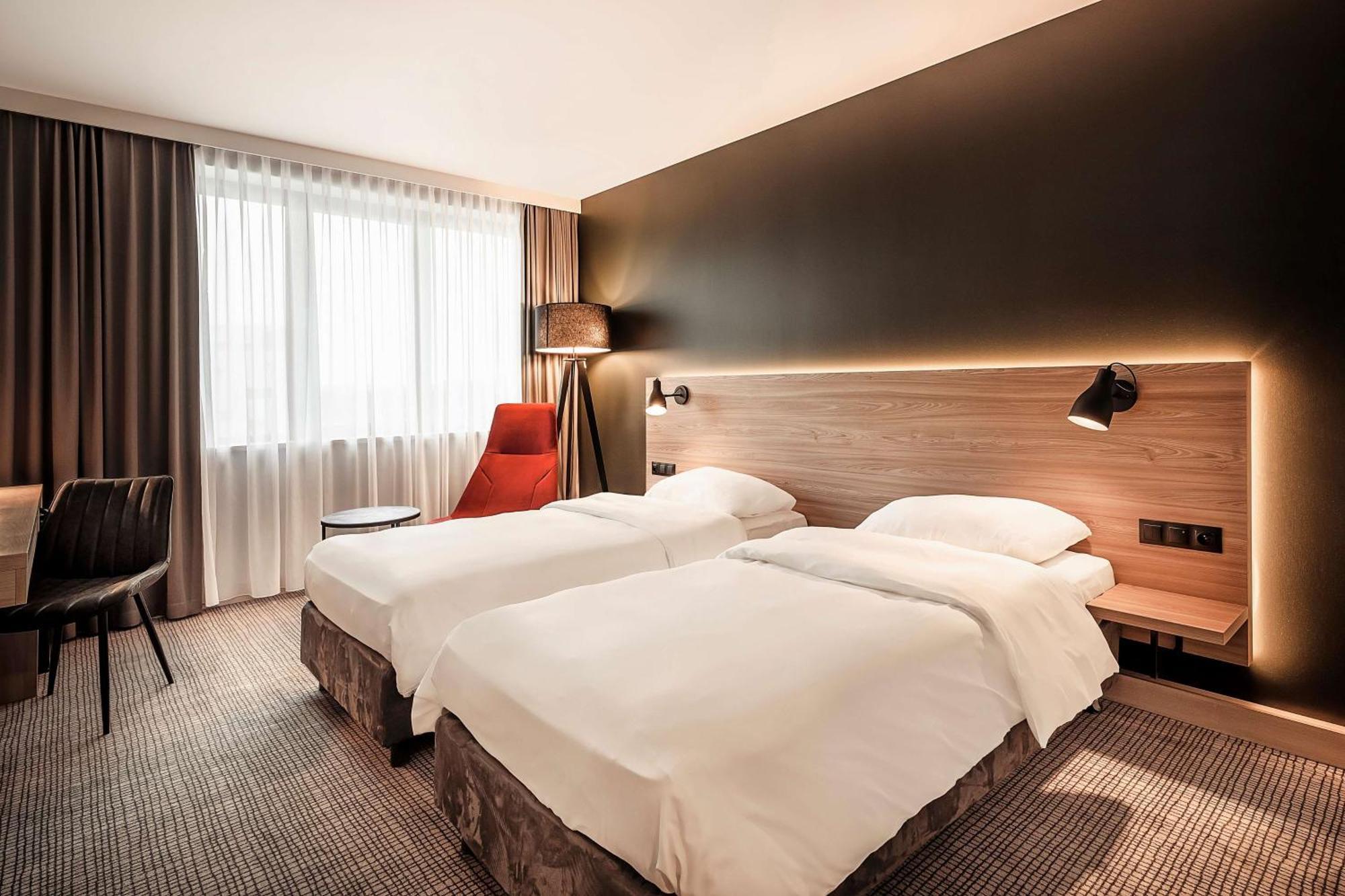 Park Inn By Radisson Cracovia Esterno foto