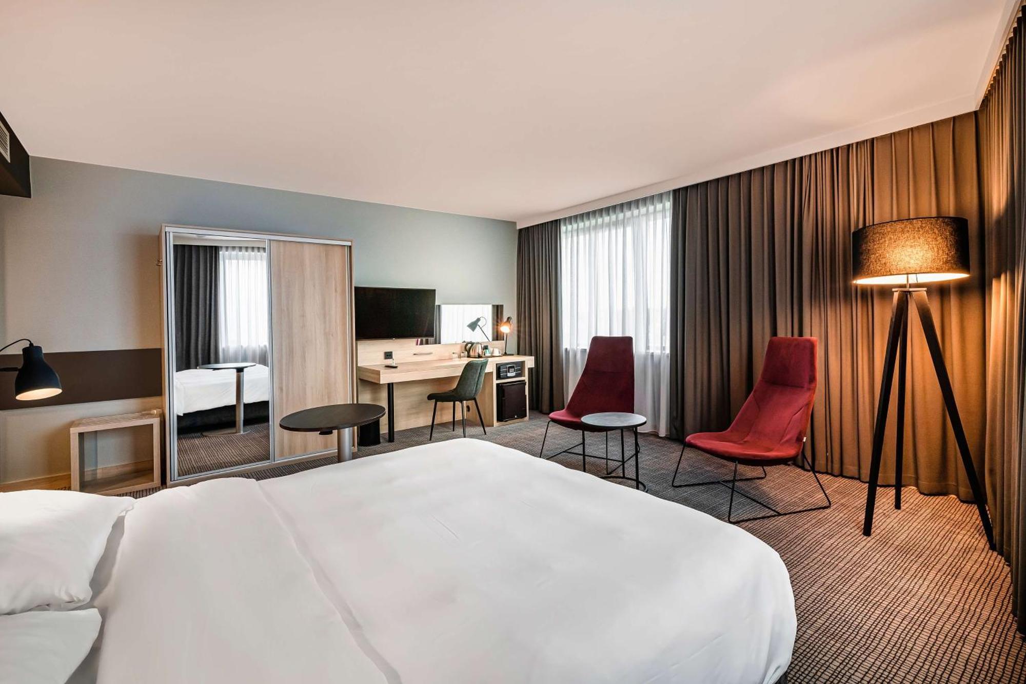 Park Inn By Radisson Cracovia Esterno foto