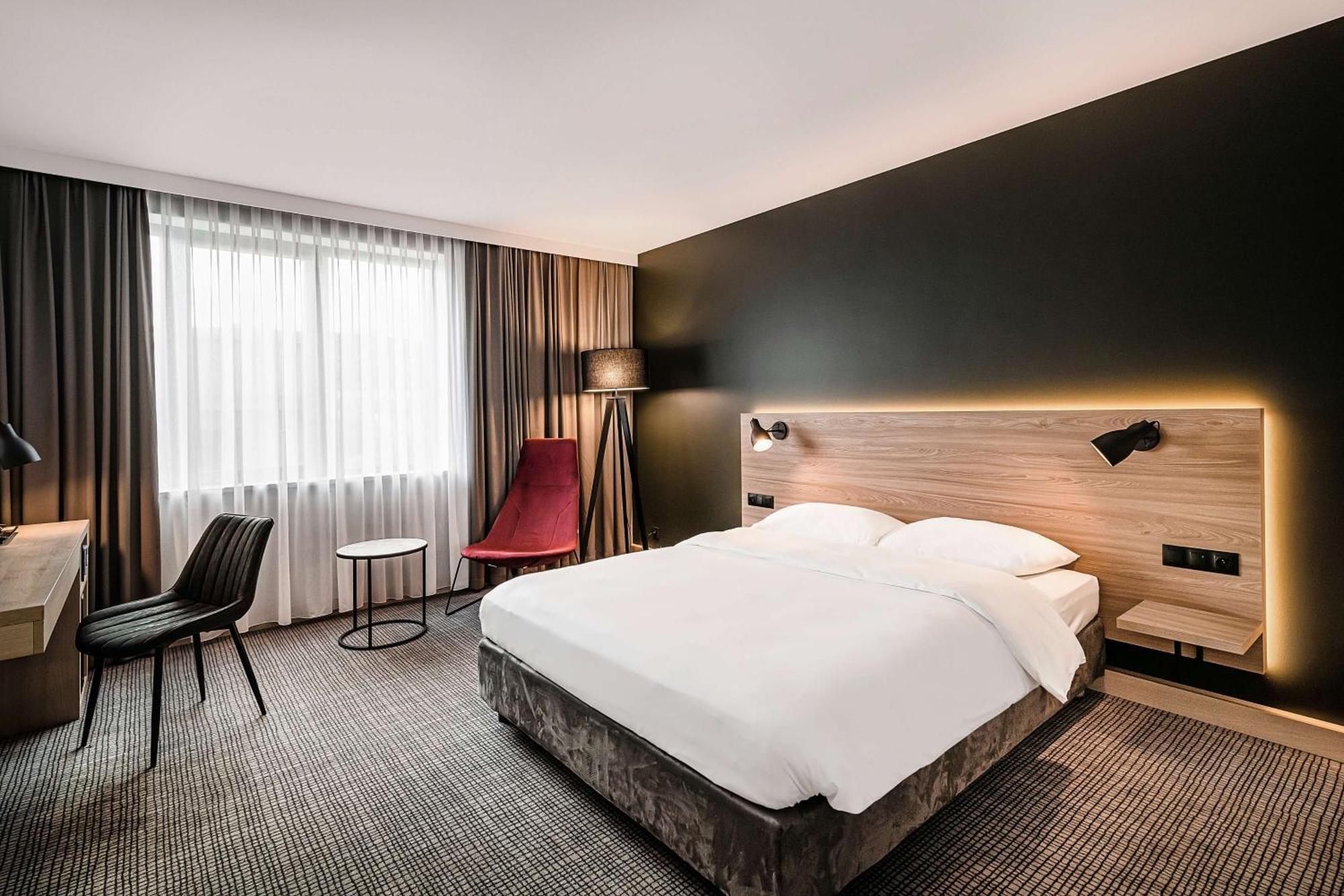 Park Inn By Radisson Cracovia Esterno foto