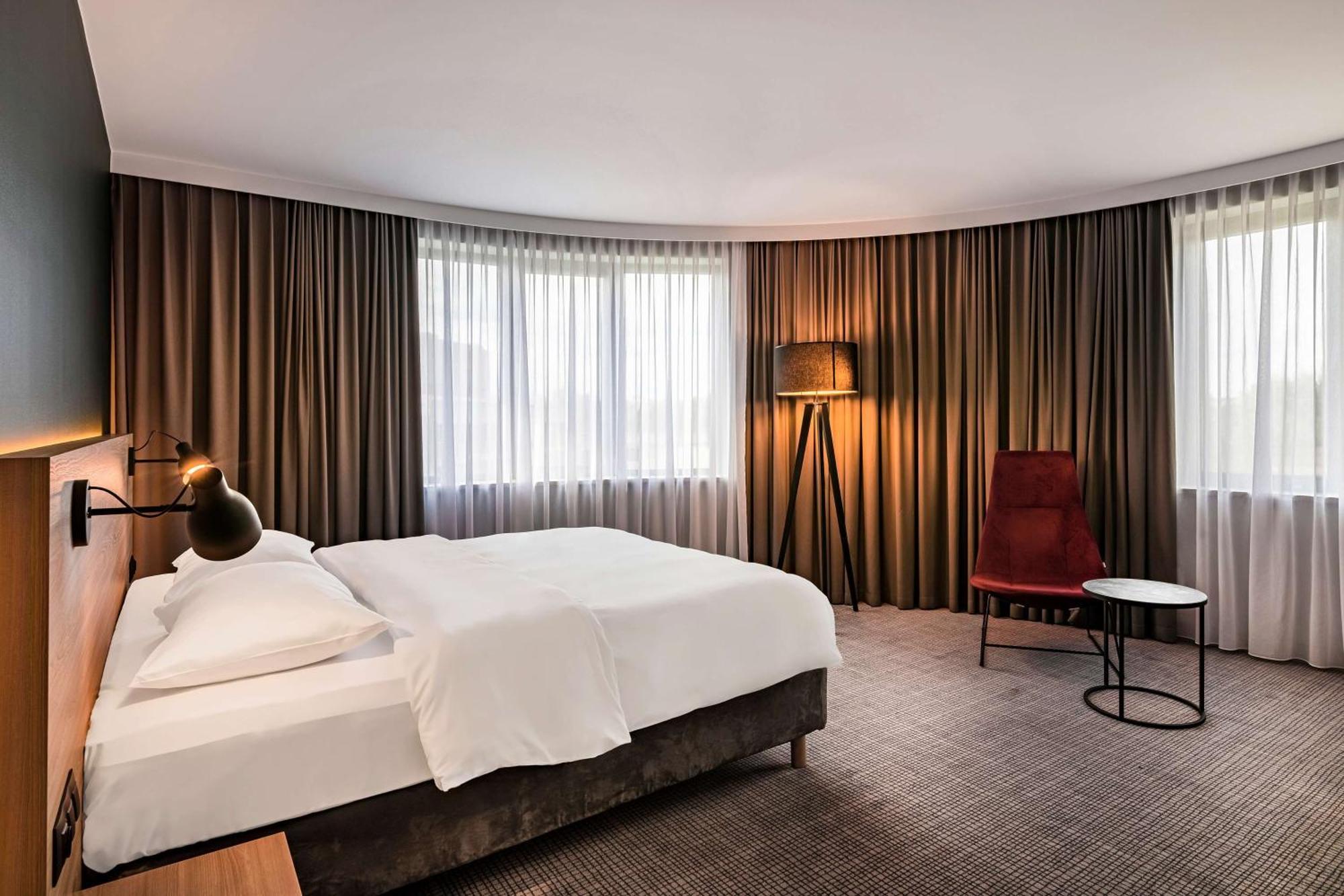 Park Inn By Radisson Cracovia Esterno foto